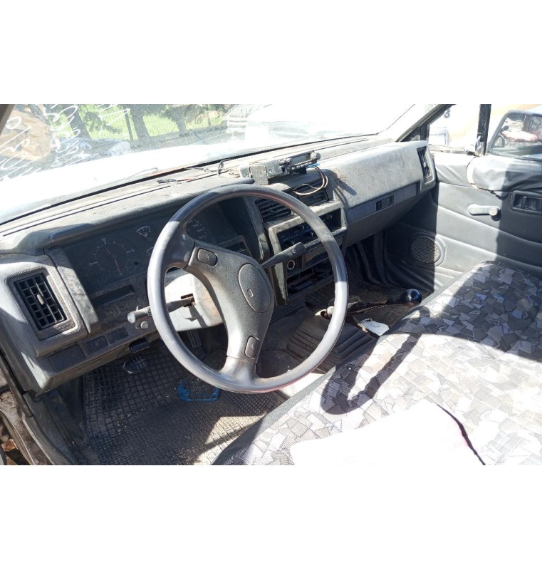 Ολόκληρο Αυτοκίνητο Nissan PickUp D21 2WD 1986-1992