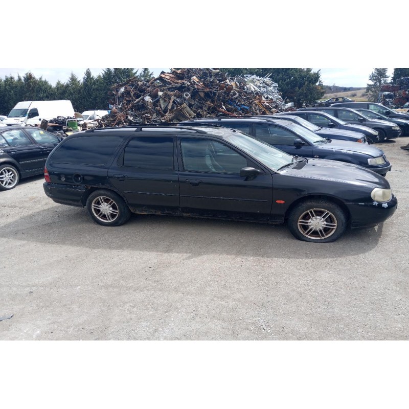 Ολόκληρο Αυτοκίνητο Ford Mondeo Caravan 1996-2000