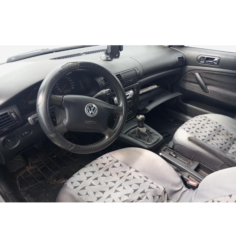 Ολόκληρο Αυτοκίνητο Volkswagen Passat CARAVAN 1997-2000