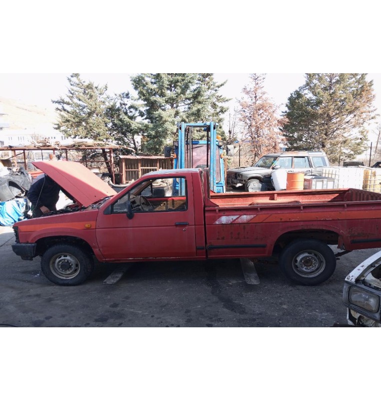 Ολόκληρο Αυτοκίνητο Nissan PickUp D21 1986-1992