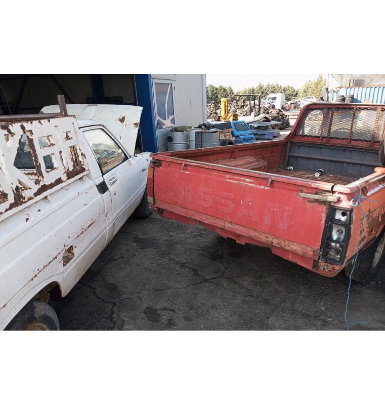 Ολόκληρο Αυτοκίνητο Nissan PickUp D21 1986-1992