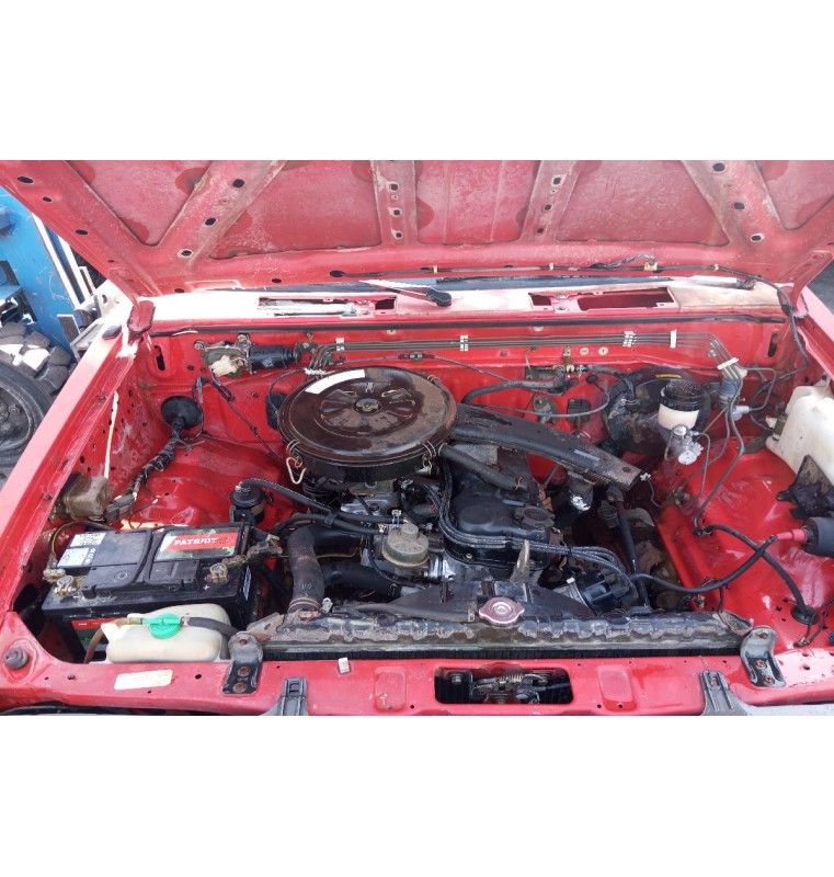 Ολόκληρο Αυτοκίνητο Nissan PickUp D21 1986-1992