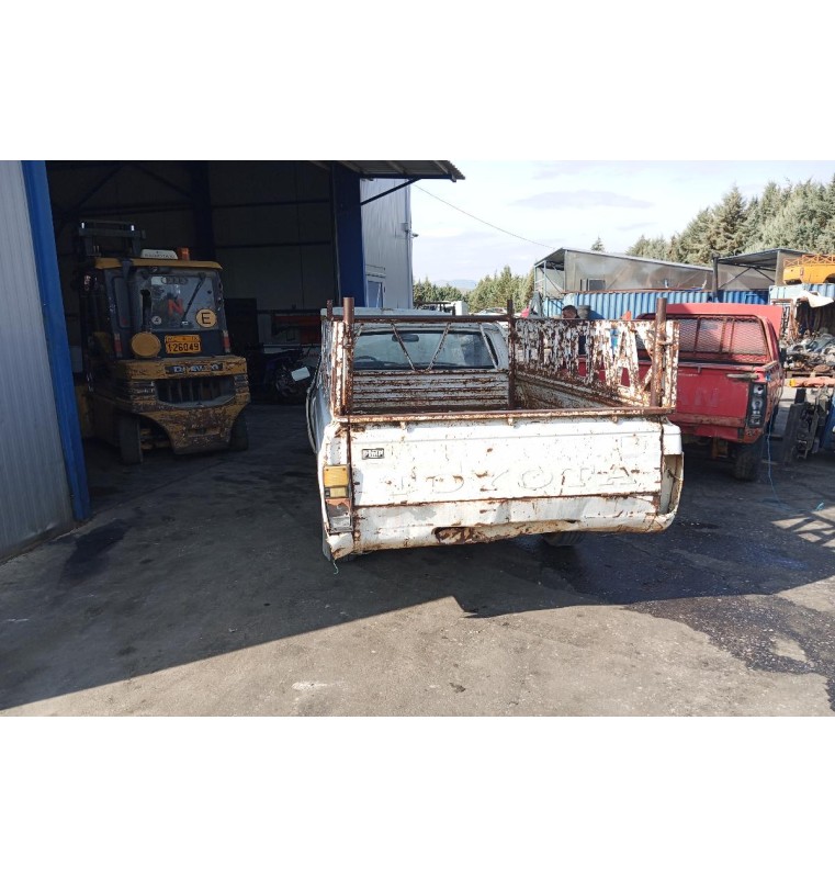 Ολόκληρο Αυτοκίνητο Toyota Hilux RN55 1983-1989