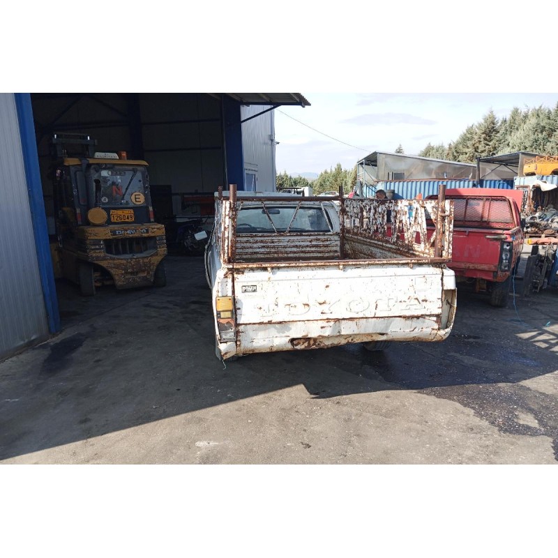 Ολόκληρο Αυτοκίνητο Toyota Hilux RN55 1983-1989