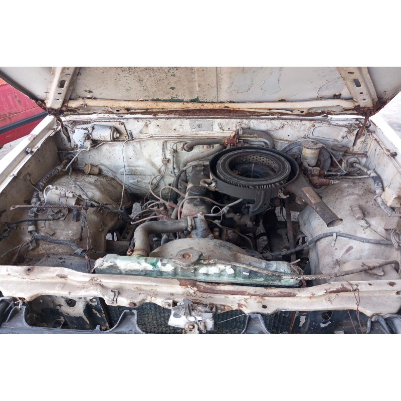 Ολόκληρο Αυτοκίνητο Toyota Hilux RN55 1983-1989