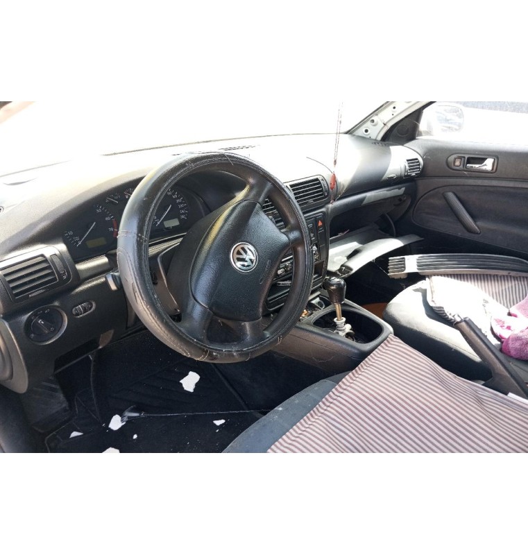Ολόκληρο Αυτοκίνητο Volkswagen Passat 1.8 1997-2000