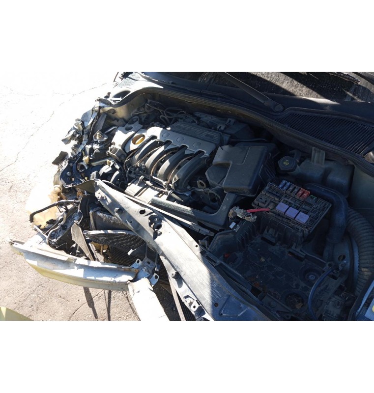 Ολόκληρο Αυτοκίνητο Renault Laguna 2000-2007  