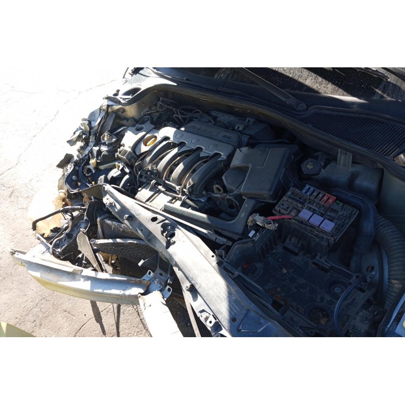 Ολόκληρο Αυτοκίνητο Renault Laguna 2000-2007  