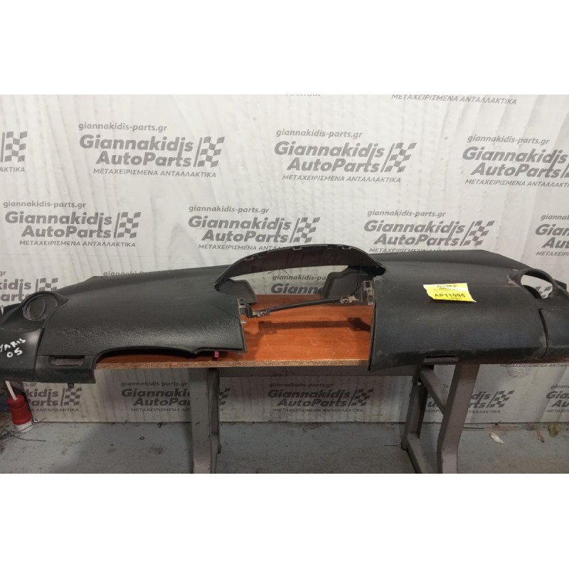 Ταμπλό Toyota Yaris 1999-2005  