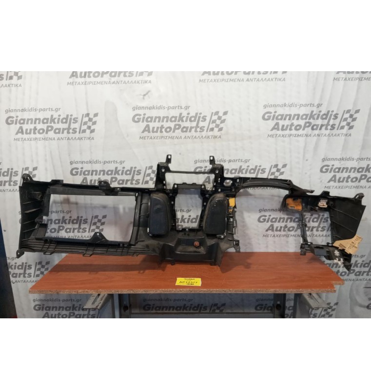 Κονσόλα - Πλαστικό Ταμπλού Toyota Yaris 1999-2005