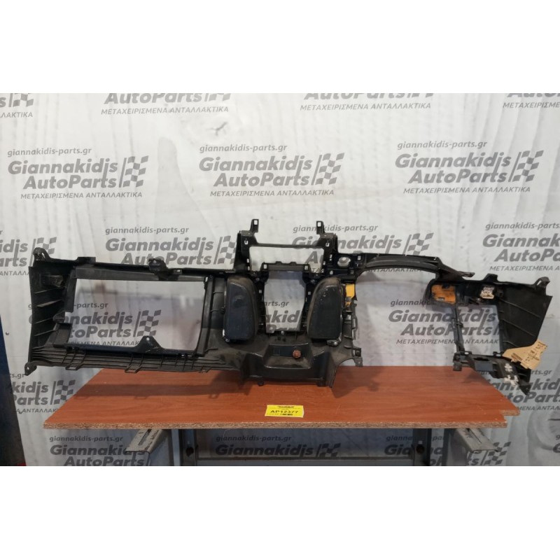 Κονσόλα - Πλαστικό Ταμπλού Toyota Yaris 1999-2005