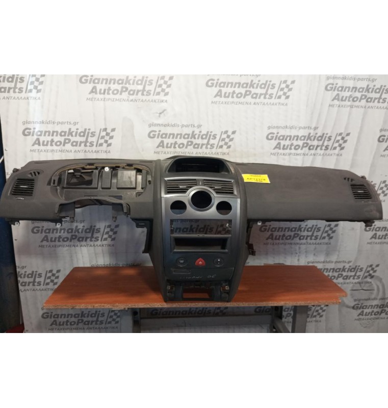 Ταμπλό Renault Megane 2006-2008  