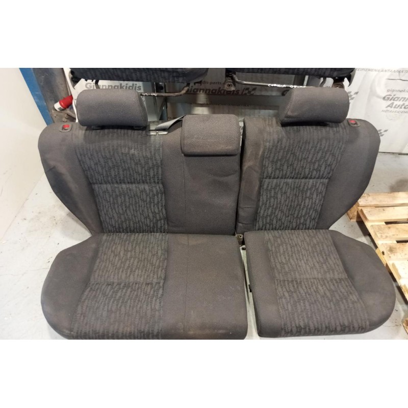 Σαλονι Toyota Corolla 2002-2006