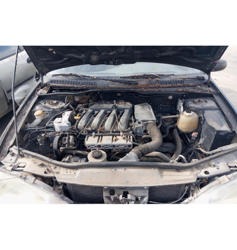 Ολόκληρο Αυτοκίνητο Renault Megane 1999-2002  