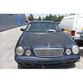 Ολόκληρο Αυτοκίνητο Mercedes-Benz E 220 W210 1998-1999