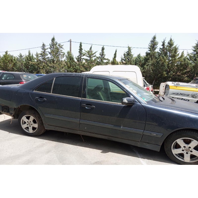 Ολόκληρο Αυτοκίνητο Mercedes-Benz E 220 W210 1998-1999
