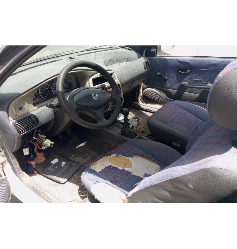 Ολόκληρο Αυτοκίνητο Fiat Strada 2003-2006  