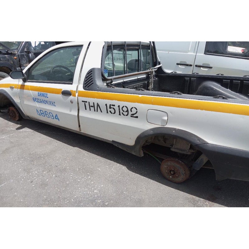 Ολόκληρο Αυτοκίνητο Fiat Strada 2003-2006  