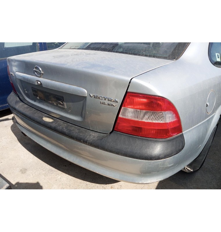 Ολόκληρο Αυτοκίνητο Opel Vectra Β 1996-1998