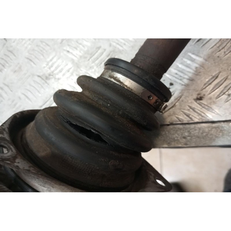 Ημιαξόνιο Αριστερο Κοντο Renault Megane Αρ.Κινητηρα K4M 1996-1998 (Κομμενη Φυσουνα)