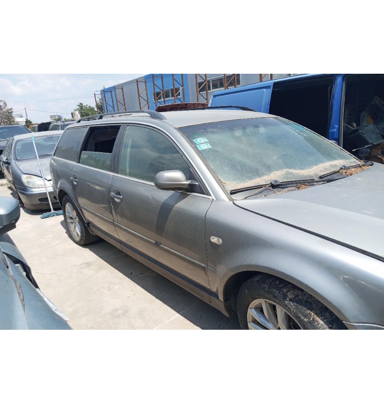 Ολόκληρο Αυτοκίνητο Volkswagen Passat Station Wagon 2000-2005
