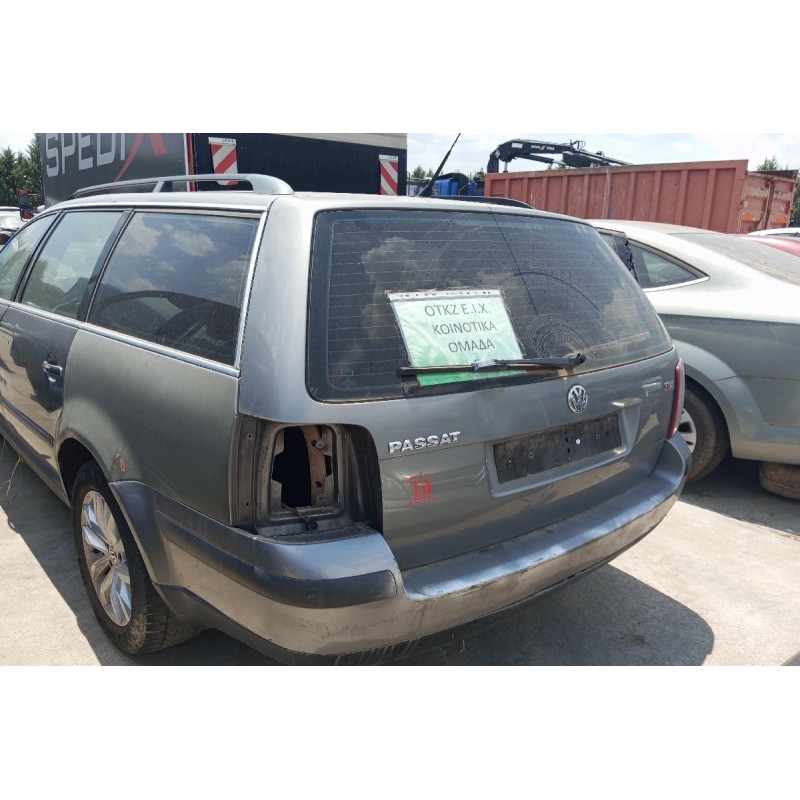 Ολόκληρο Αυτοκίνητο Volkswagen Passat Station Wagon 2000-2005