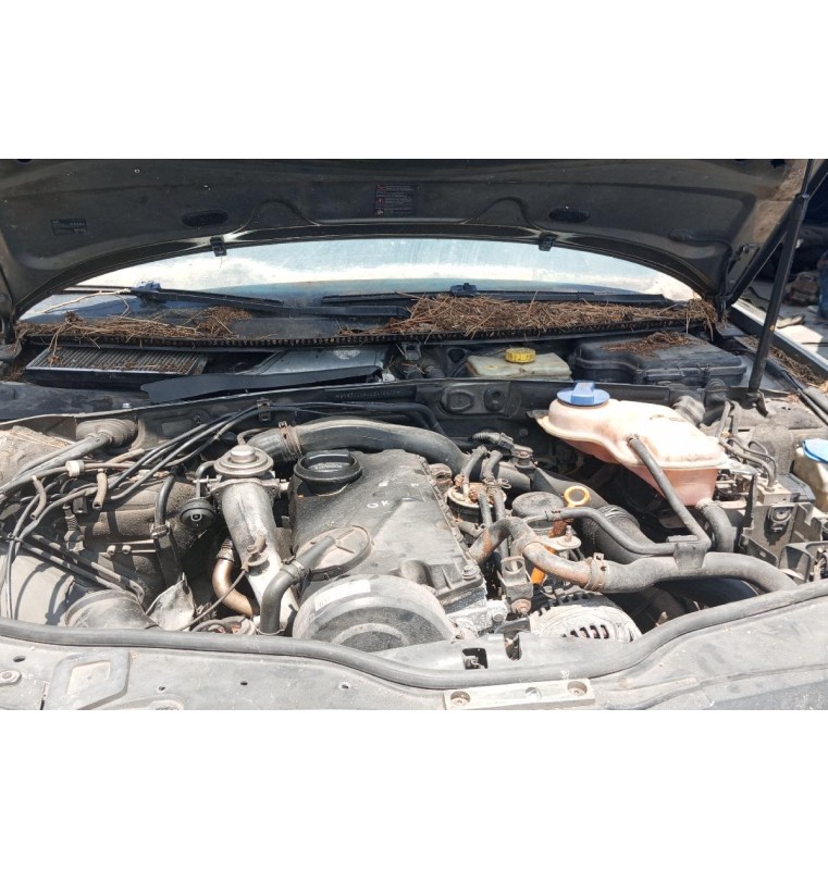 Ολόκληρο Αυτοκίνητο Volkswagen Passat Station Wagon 2000-2005