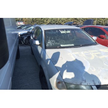 Ολόκληρο Αυτοκίνητο Volkswagen Passat Κωδ.Κινητηρα ARM 2000-2005