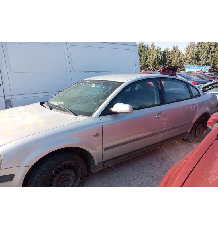 Ολόκληρο Αυτοκίνητο Volkswagen Passat Κωδ.Κινητηρα ARM 2000-2005