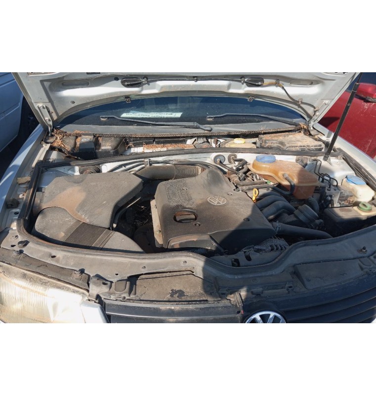 Ολόκληρο Αυτοκίνητο Volkswagen Passat Κωδ.Κινητηρα ARM 2000-2005