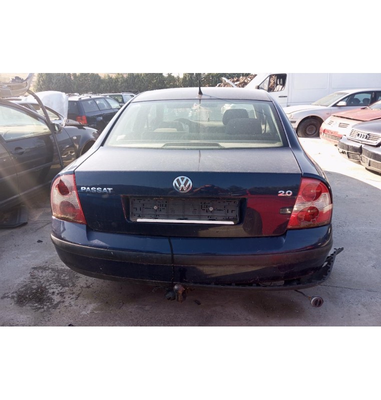 Ολόκληρο Αυτοκίνητο Volkswagen Passat Κωδ.Κινητηρα AZM 2000cc 115hp 2000-2005