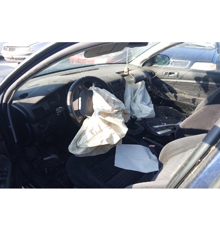 Ολόκληρο Αυτοκίνητο Volkswagen Passat Κωδ.Κινητηρα AZM 2000cc 115hp 2000-2005