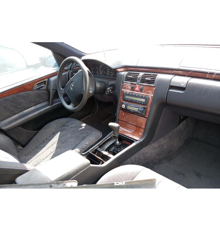 Ολόκληρο Αυτοκίνητο Mercedes-Benz W210 Κωδ.Κινητηρα 604912 2200cc 95hp 1995-1999