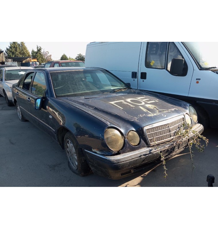 Ολόκληρο Αυτοκίνητο Mercedes-Benz W210 Κωδ.Κινητηρα 605962 2500cc 150hp 1997-1999