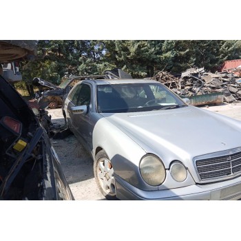 Ολόκληρο Αυτοκίνητο Mercedes-Benz W210 Κωδ.Κινητηρα 111942 2000cc 136hp 1995-2000