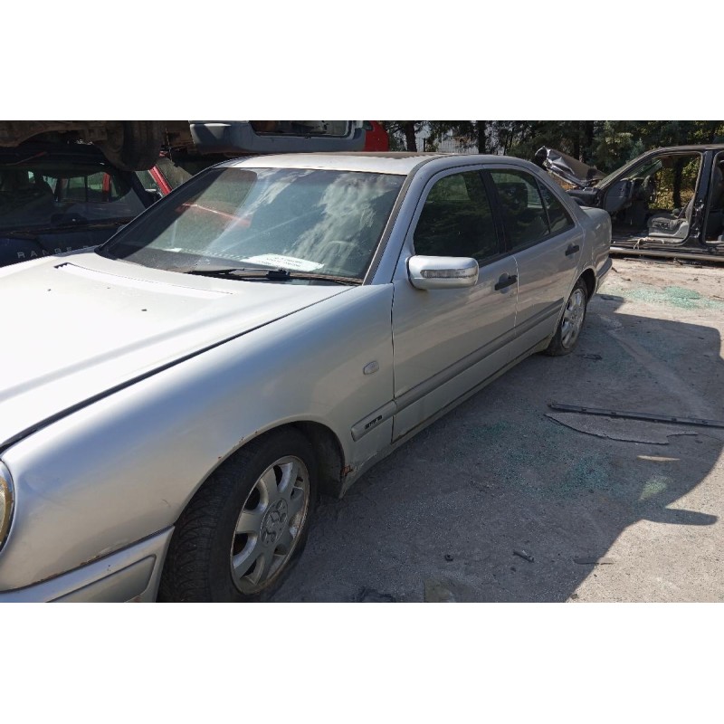 Ολόκληρο Αυτοκίνητο Mercedes-Benz W210 Κωδ.Κινητηρα 111942 2000cc 136hp 1995-2000