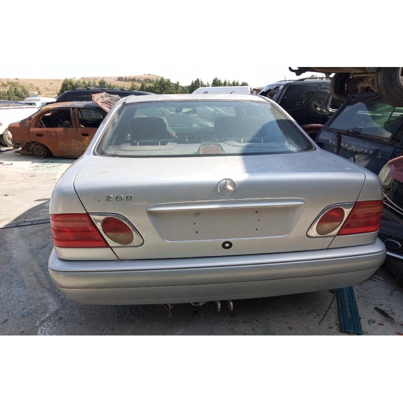 Ολόκληρο Αυτοκίνητο Mercedes-Benz W210 Κωδ.Κινητηρα 111942 2000cc 136hp 1995-2000