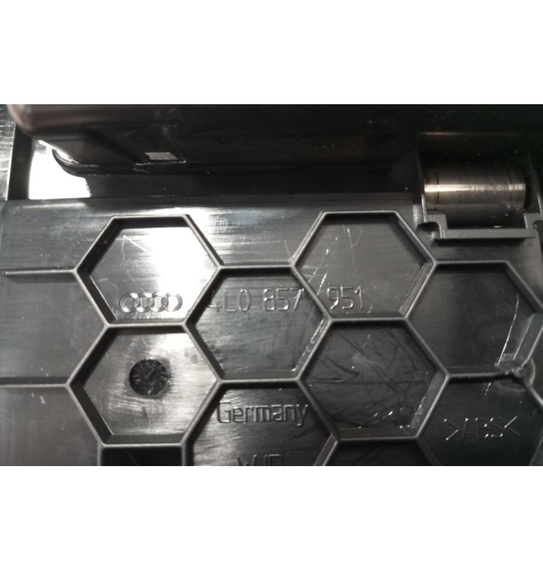 Τασακι Audi Q7 2006-2009 4L0857951