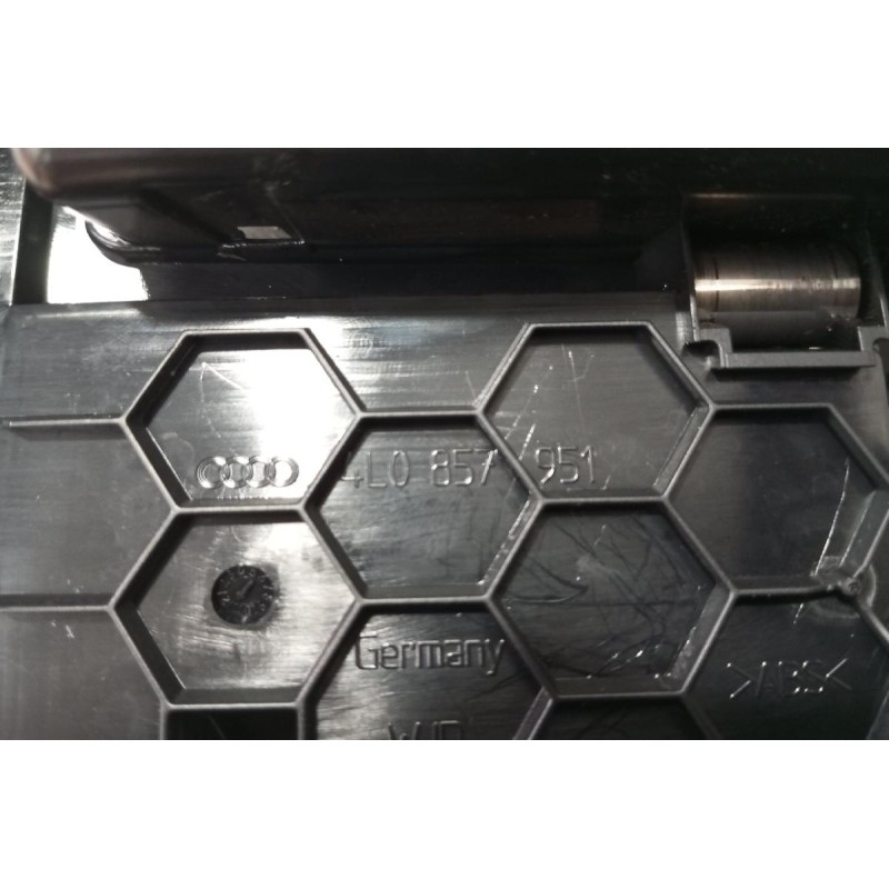 Τασακι Audi Q7 2006-2009 4L0857951