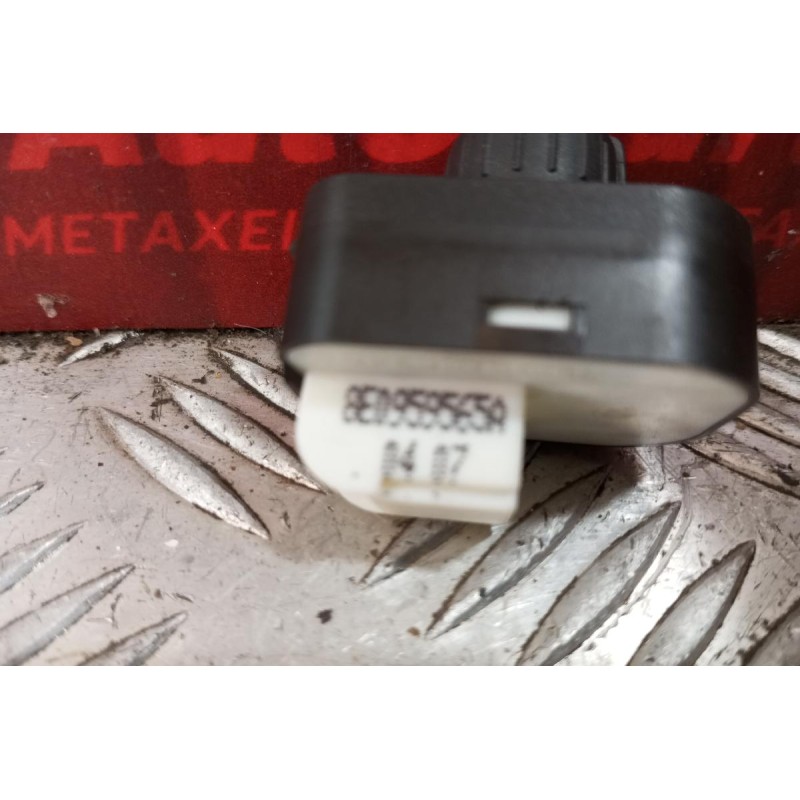 Διακόπτης Καθρεφτων Εμπρος Δεξια Audi Q7 1998-2002 8E0959565A