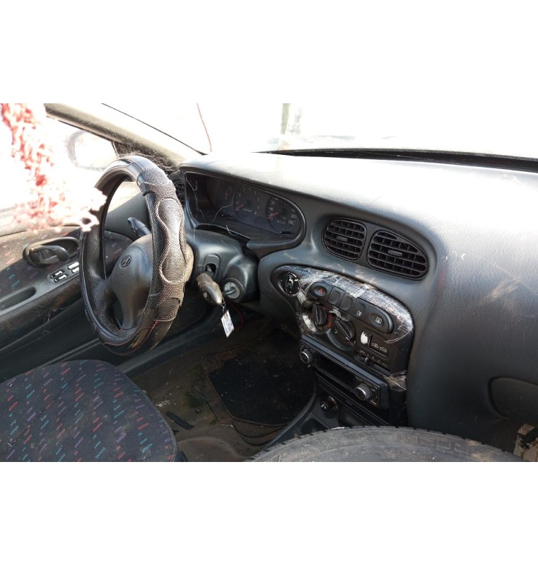 Ολόκληρο Αυτοκίνητο Hyundai Lantra SW Κωδ.Κινητηρα G4GR 1600cc 114hp 1995-2000