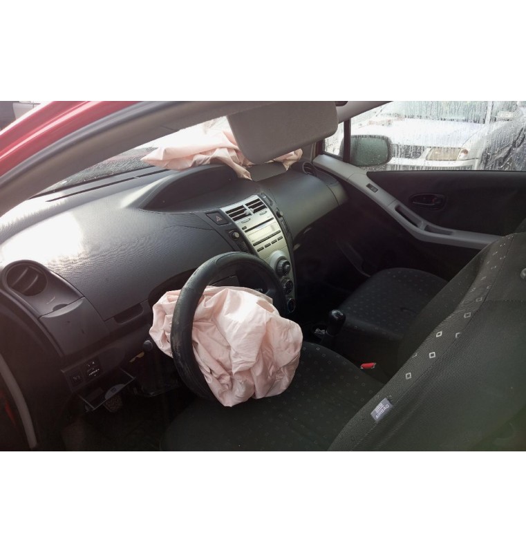 Ολόκληρο Αυτοκίνητο Toyota Yaris Diesel Κωδ.Κινητηρα 1NDTV 1400cc 90 hp 2006-2012