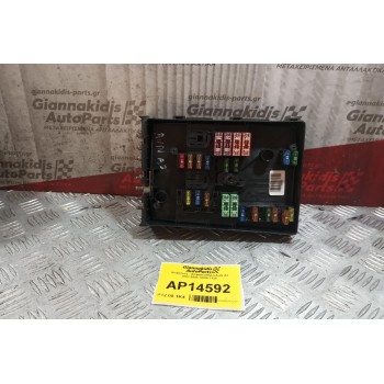 Ασφάλειες - Ασφαλειοθήκη Audi A3 2003-2008 1K0937125