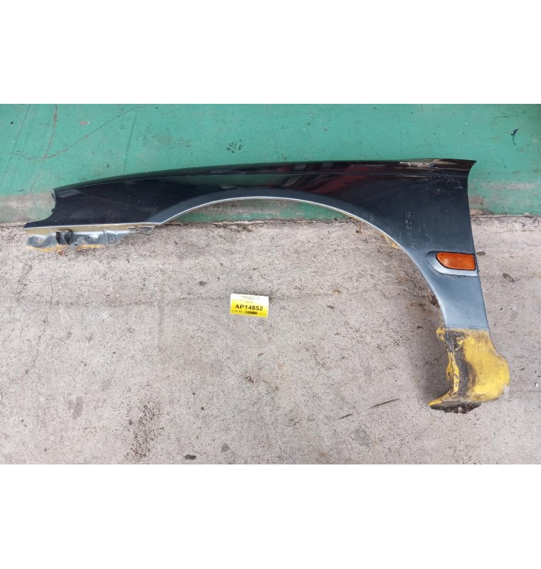 Φτερό Εμπρος Αριστερα Toyota Avensis T22 1997-2003 *