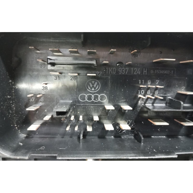 Ασφάλειες - Ασφαλειοθήκη Volkswagen Golf V 2003-2006 1K0937124