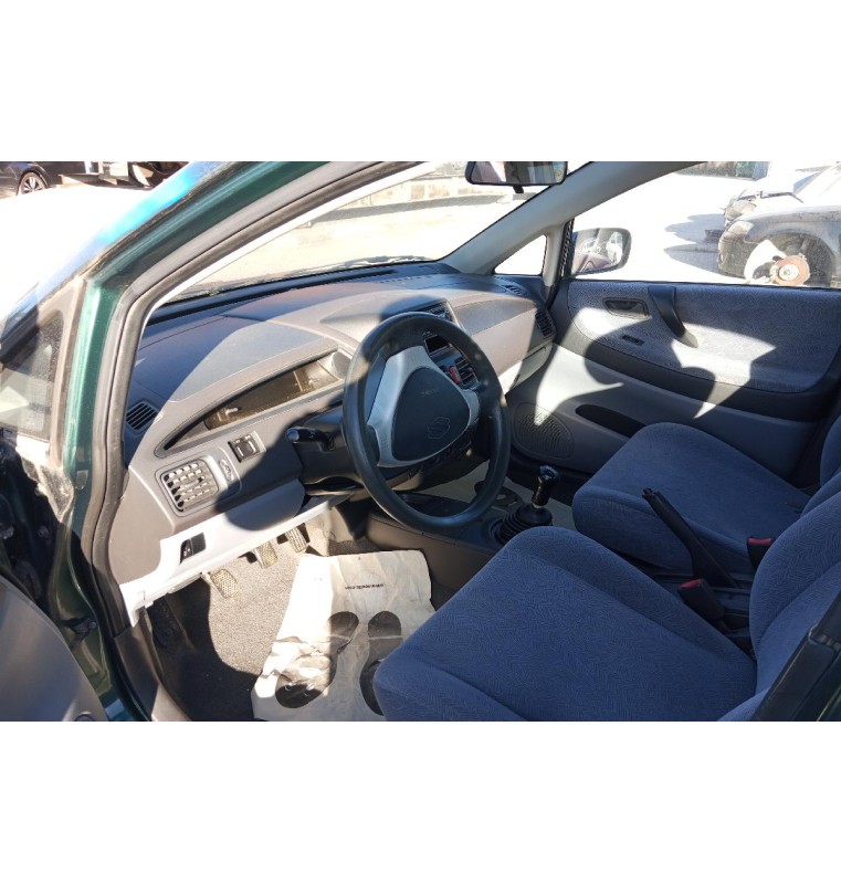 Ολόκληρο Αυτοκίνητο Suzuki Liana Κωδ.Κινητηρα M13A 1300cc 90hp 2001-2005