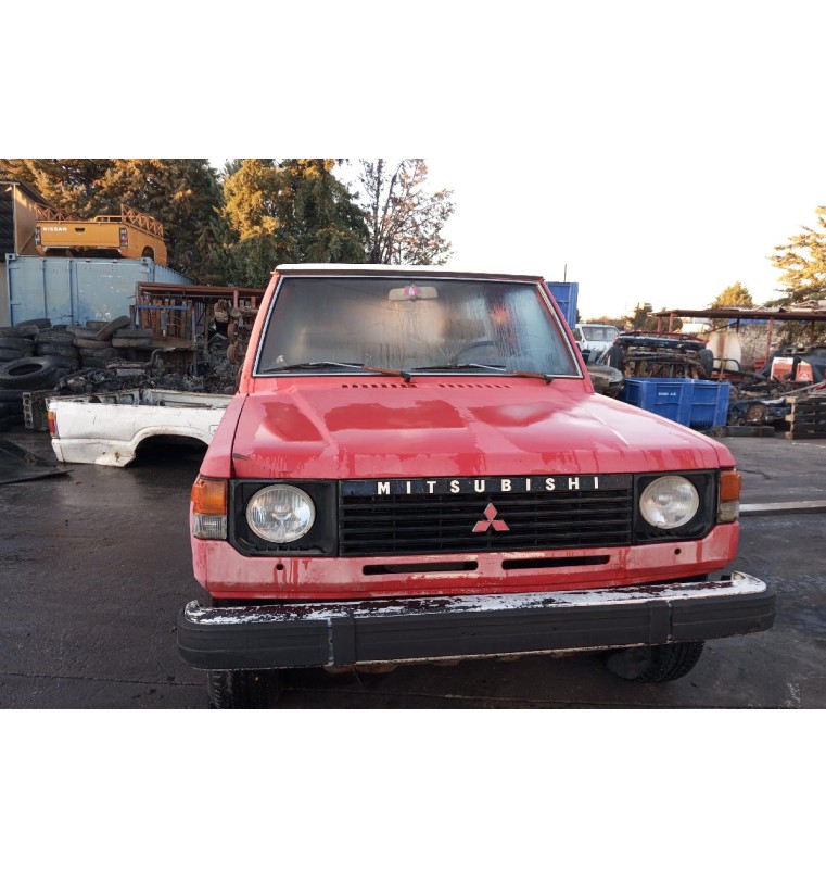 Ολόκληρο Αυτοκίνητο Mitsubishi Pajero Κωδ.Κινητηρα 4D55 2400cc 84hp 1982-1986