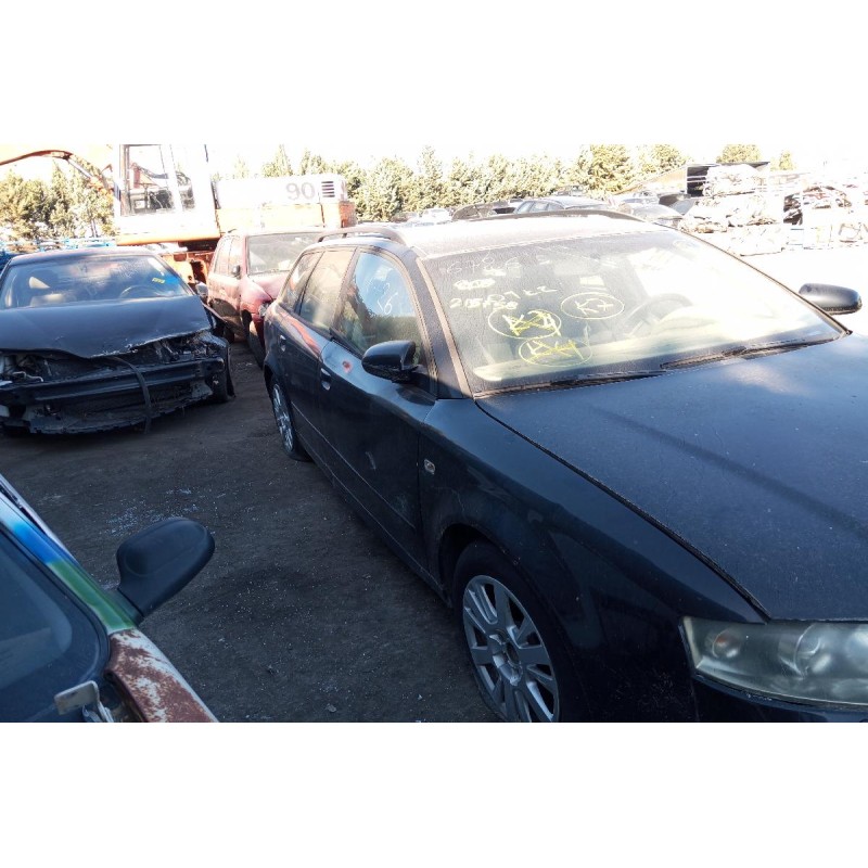 Ολόκληρο Αυτοκίνητο Audi A4 Κωδ.Κινητηρα AKE 2500cc 180hp 2000-2004 ΓΙΑ ΑΝΤΑΛΛΑΚΤΙΚΑ