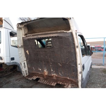 Καμπινα Iveco Κωδ.Κινητηρα 814043C 2800cc 105hp 2003-2006