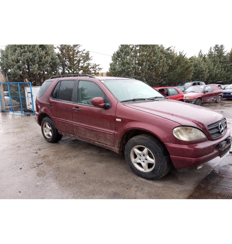 Ολόκληρο Αυτοκίνητο Mercedes-Benz ML 270 Κωδ.Κινητηρα 612963 2700cc 163hp 1999-2005 (ΓΙΑ ΑΝΤΑΛΛΑΚΤΙΚΑ) 181884 KM